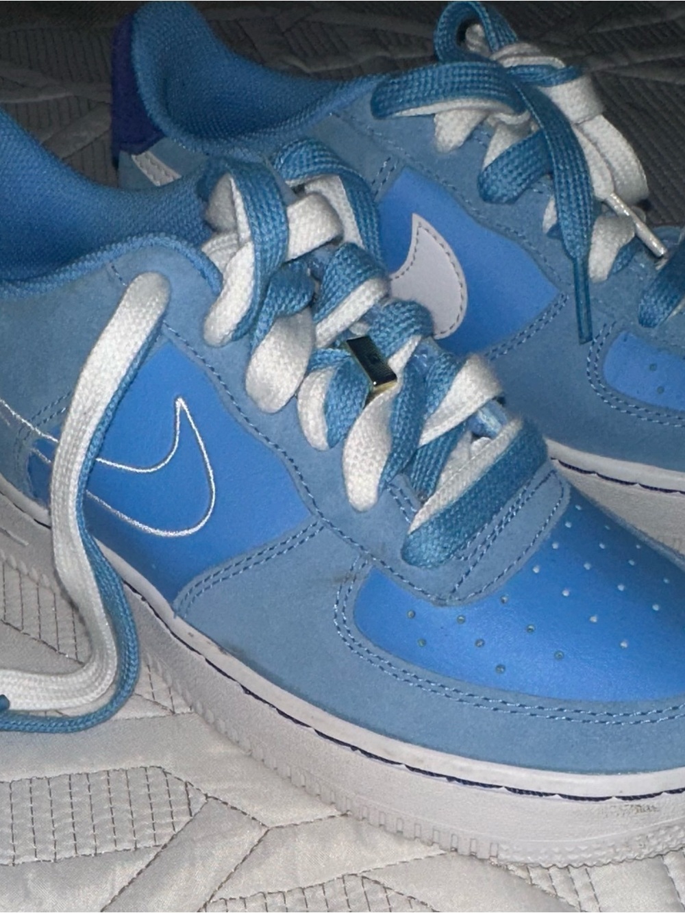 Nike Air Force One Low-Top Sneakers - Sky Blue & White - Picture 2 of 9